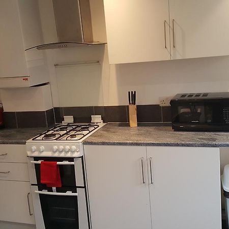 Vetrelax Basildon Newly Refurbished 3Bed House Aparthotel Buitenkant foto