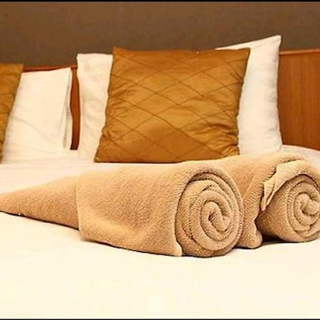 Vetrelax Basildon Newly Refurbished 3Bed House Aparthotel Buitenkant foto