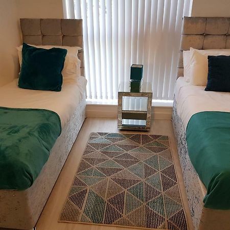 Vetrelax Basildon Newly Refurbished 3Bed House Aparthotel Buitenkant foto