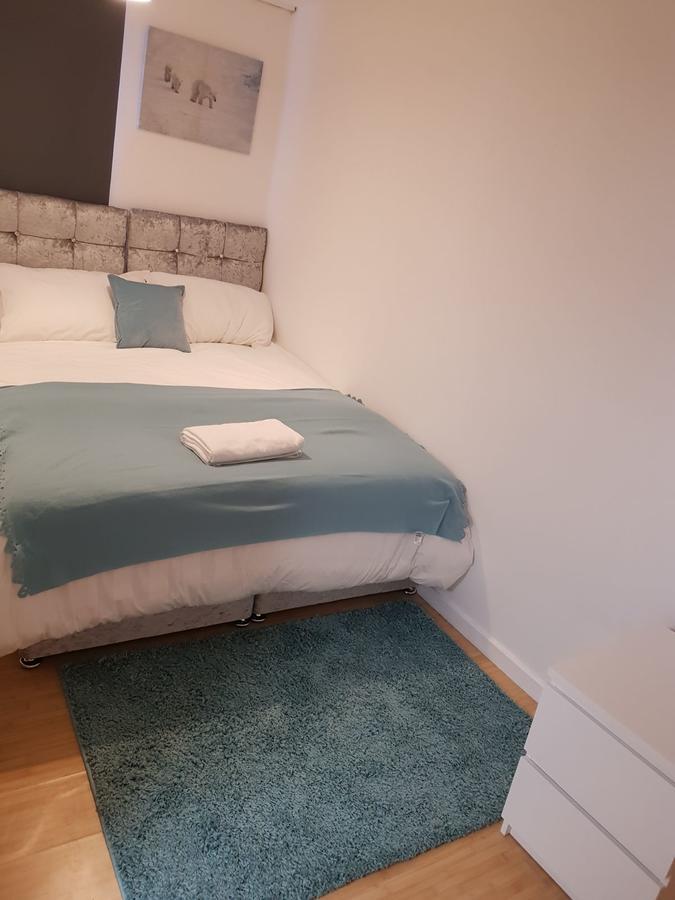 Vetrelax Basildon Newly Refurbished 3Bed House Aparthotel Buitenkant foto