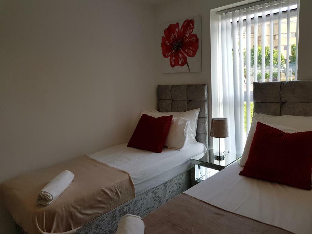 Vetrelax Basildon Newly Refurbished 3Bed House Aparthotel Buitenkant foto